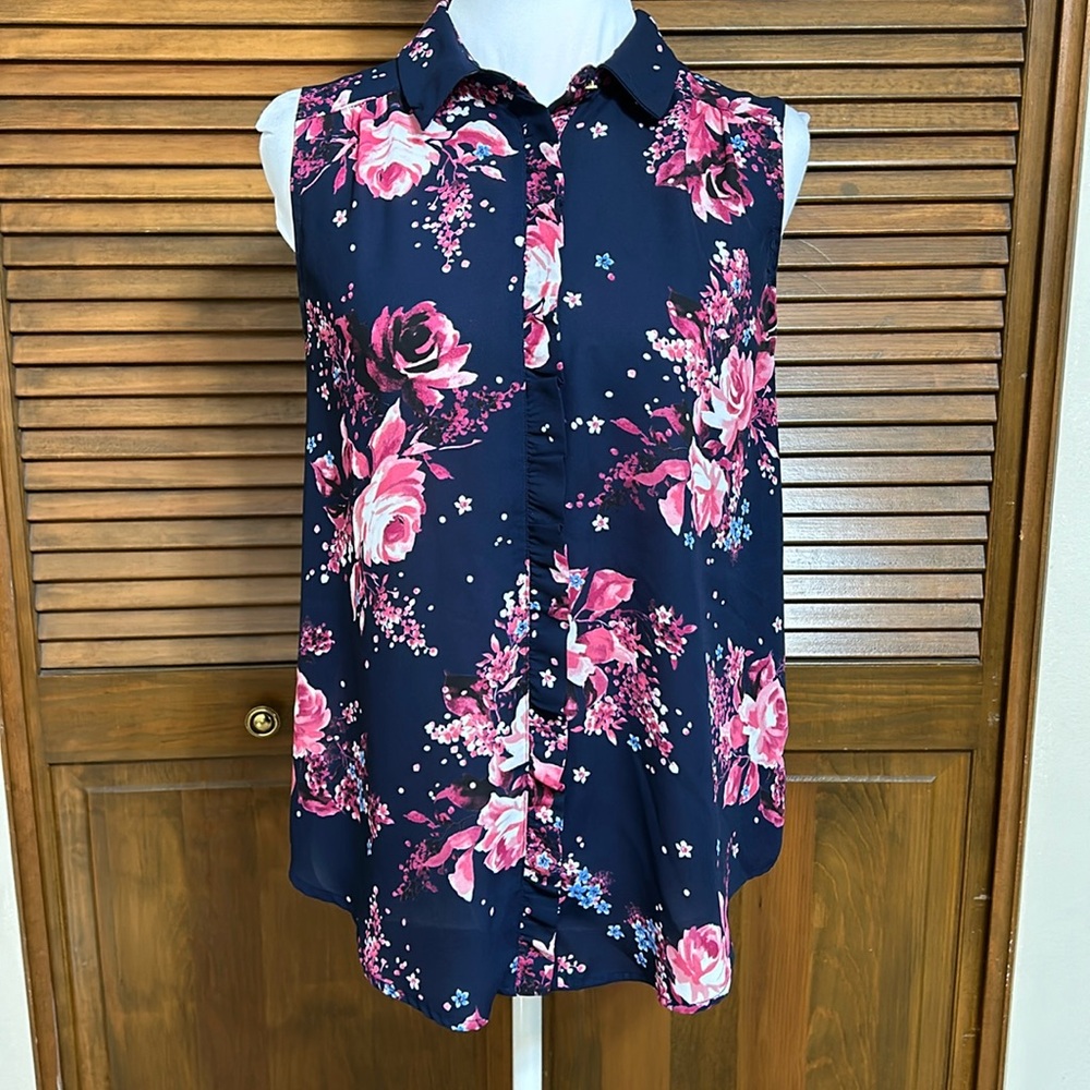 ELLE™ Ruffled Placket w/Hidden Buttons Sleeveless Floral Summer Blouse Size S